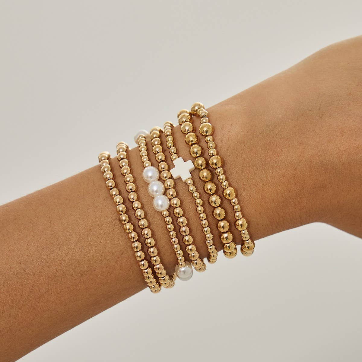 PEARL BEADED CROSS STRETCHABLE BRACELET