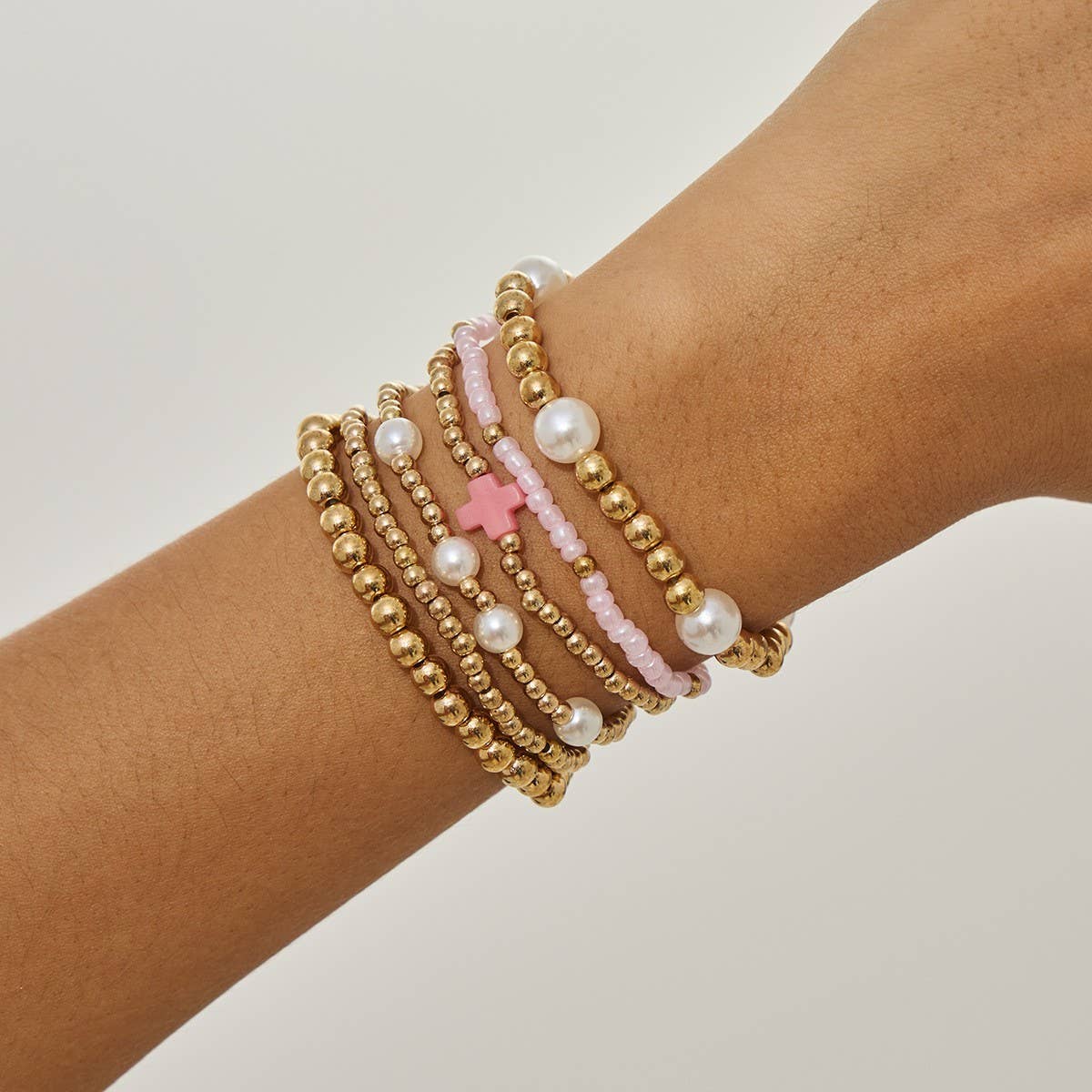 PEARL BEADED CROSS STRETCHABLE BRACELET