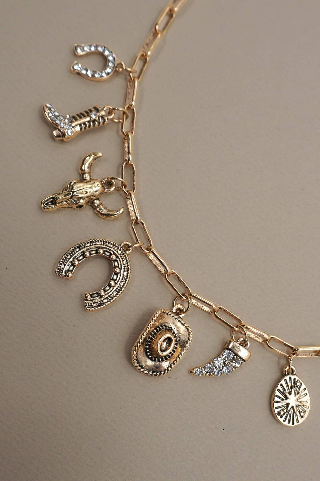 CHARM NECKLACE-WESTERN