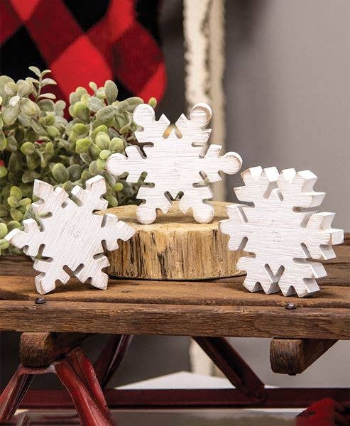Distressed Wooden Snowflake Sitter Set