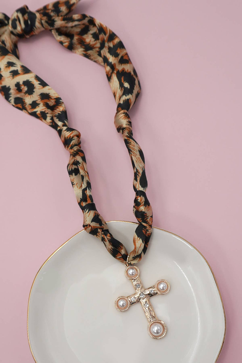 HANDMADE SCARF NECKLACE