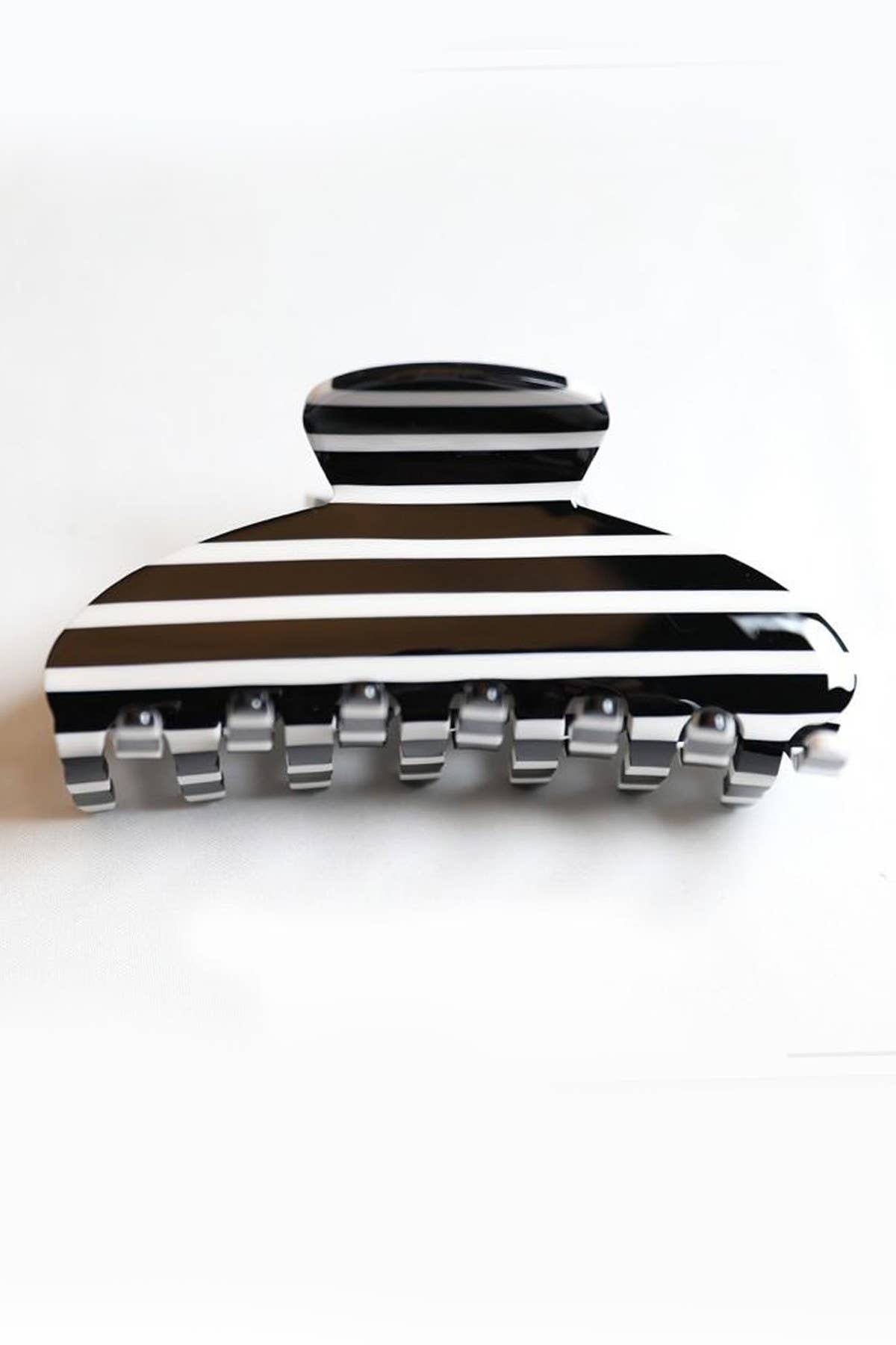 JUMBO STRIPE PLAID OVAL HAIR CLAW CLIP