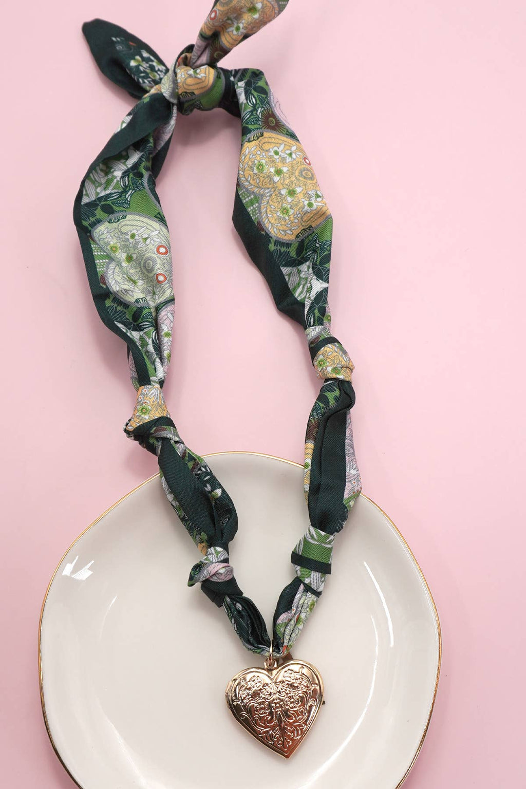 HANDMADE SCARF NECKLACE