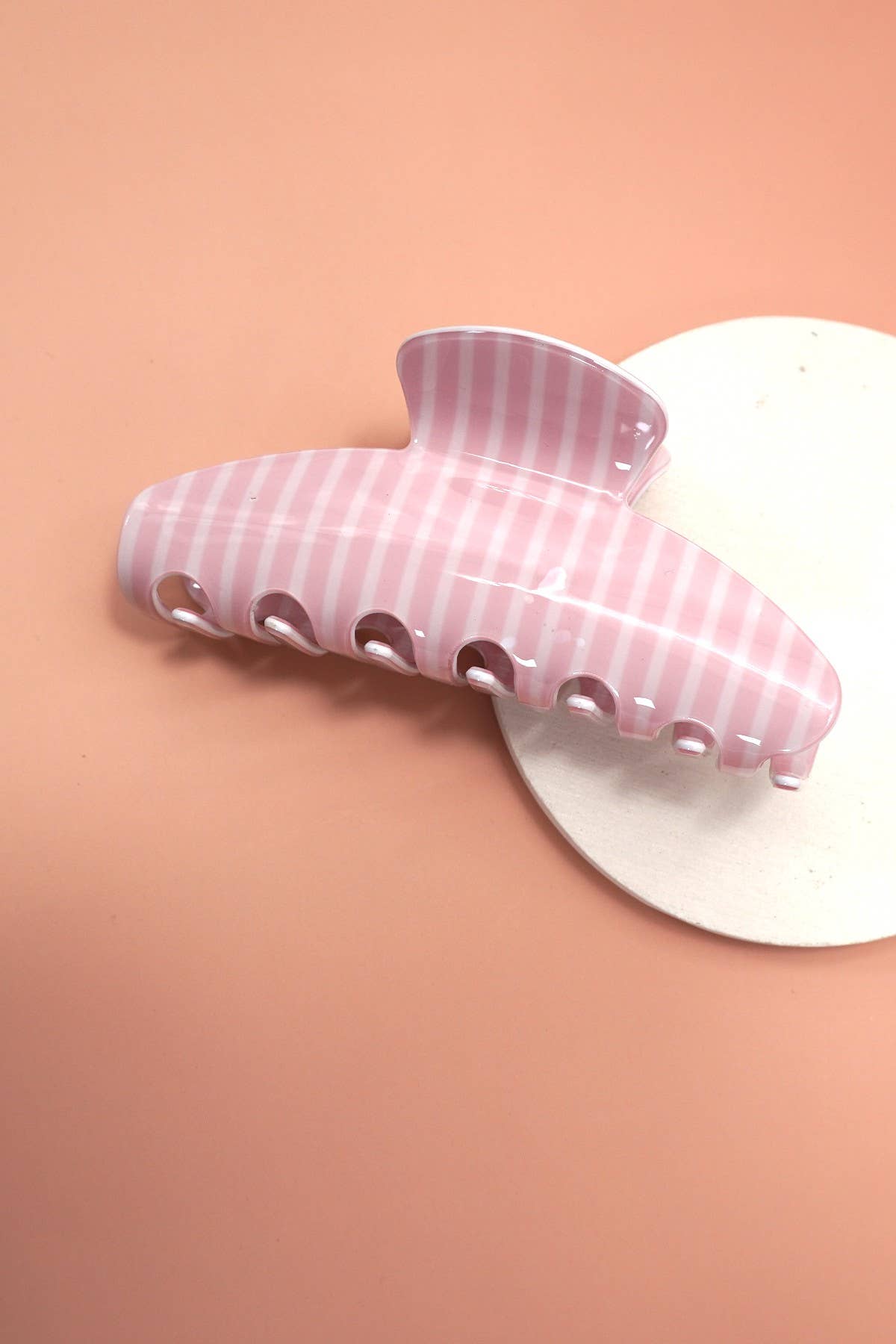JUMBO STRIPE PLAID OVAL HAIR CLAW CLIP