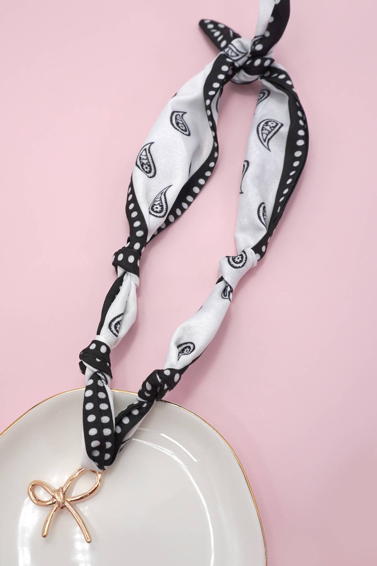 HANDMADE SCARF NECKLACE